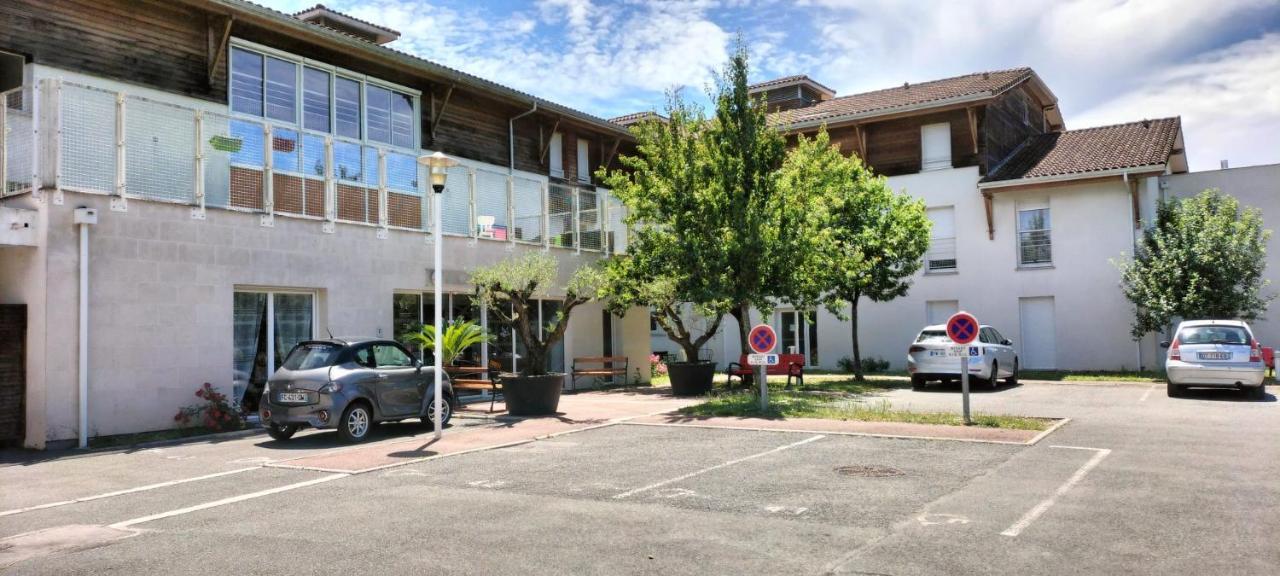 Villa Rose De Mons - Residence Services Senior La Brede Εξωτερικό φωτογραφία